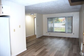 Building Photo - 3200 Aquarius Blvd