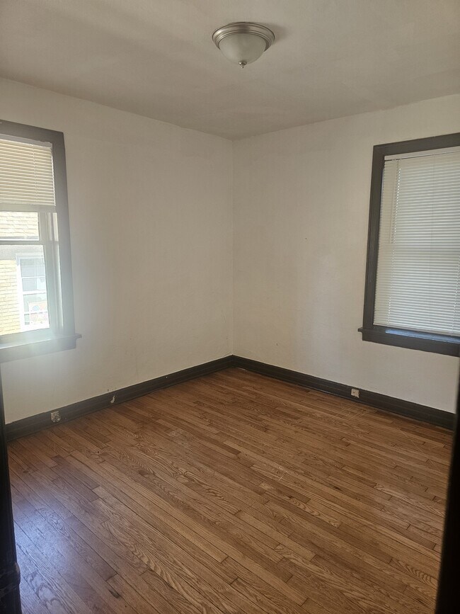 Foto del edificio - 2824 Colonial Ave