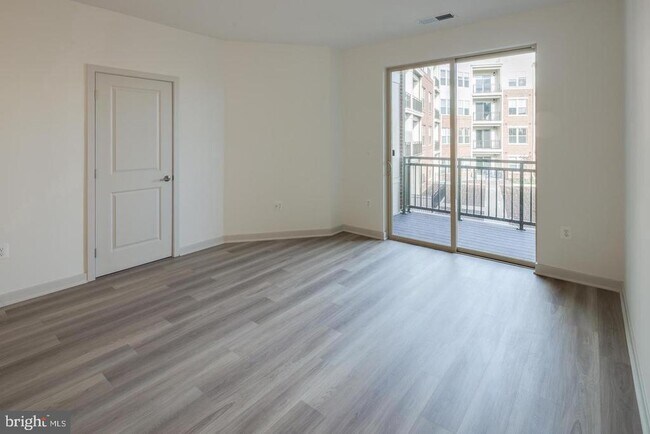 Foto del edificio - 10755 Fairgrounds Dr