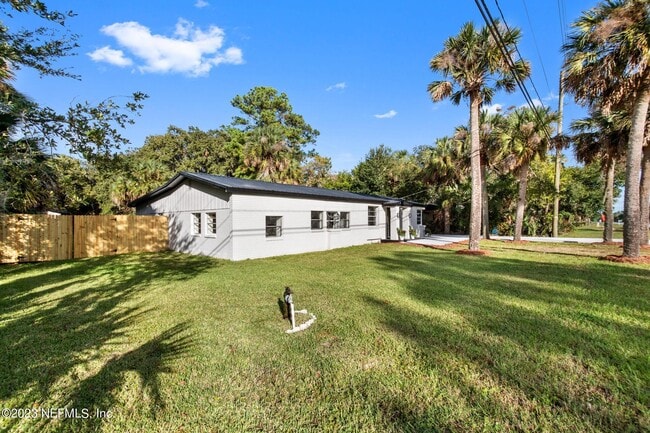 Building Photo - 5719 Heckscher Dr