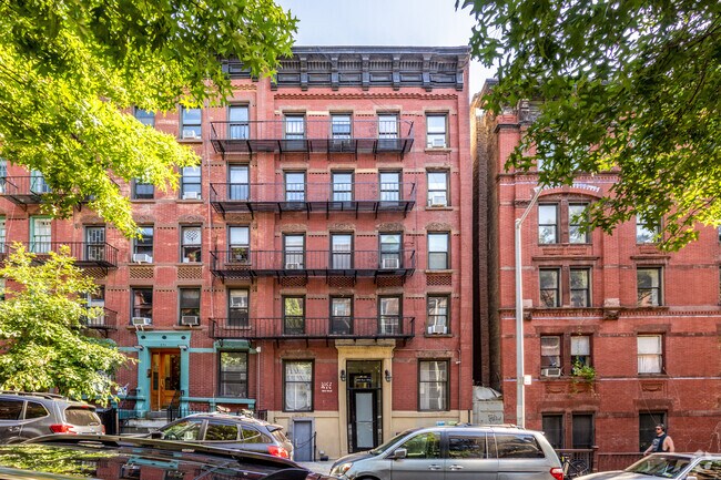 Foto del edificio - 233 E 89th St