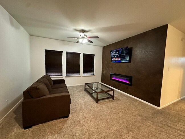 Foto del edificio - 3322 Harvest Meadow Ln