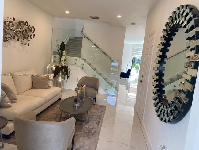 Foto del edificio - 8779 NW 98th Ave