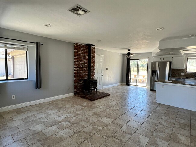 Foto del edificio - Beautiful Home 3BR/2Bath  on Bear Valley Springs Valley Floor