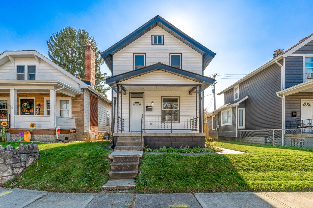 Primary Photo - 477 Hanford St