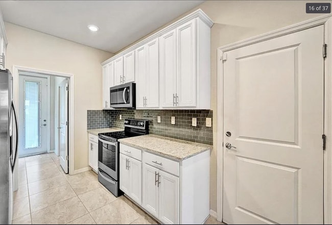 Building Photo - 4810 Eucalyptus Dr