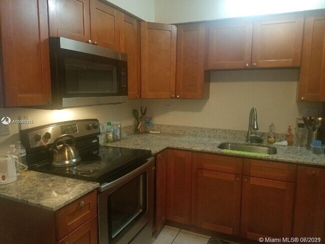 Foto del edificio - 1712 SW 70th Ave