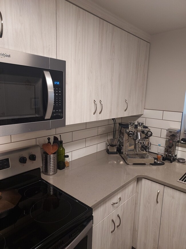 Building Photo - 415 South Howes Street, Unit 806