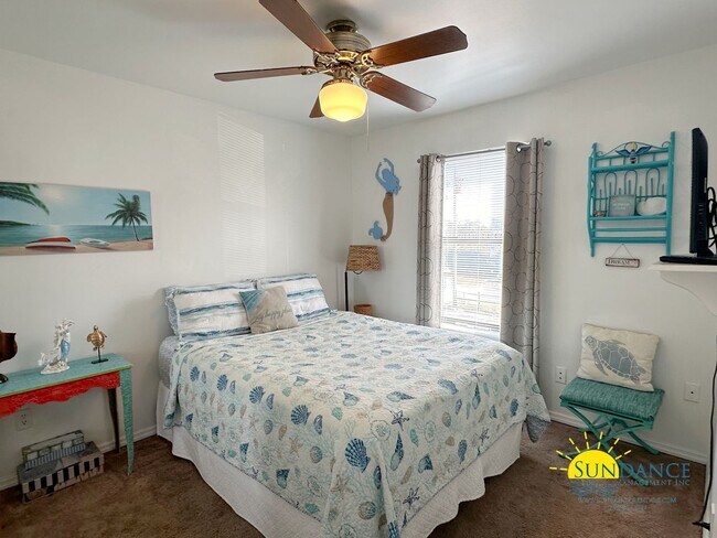 Foto del edificio - Fully Furnished Condo in Gulf Breeze!