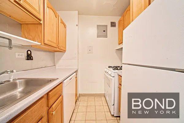 Foto del edificio - 399 E 72nd St