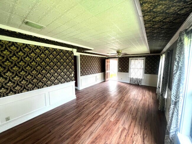 Foto del edificio - 218 N Washington St
