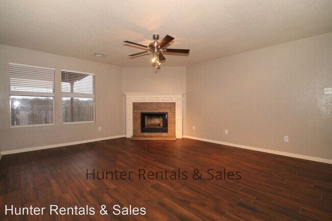 Building Photo - 3 br, 2 bath House - 2602 Waterfall Dr