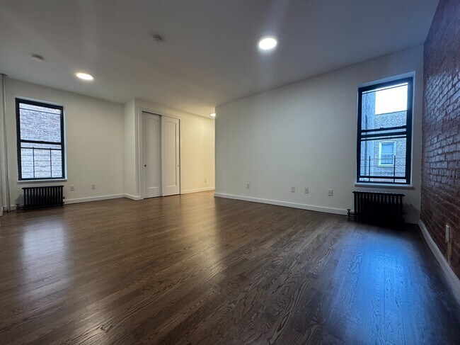 Foto del edificio - 452 Fort Washington Ave