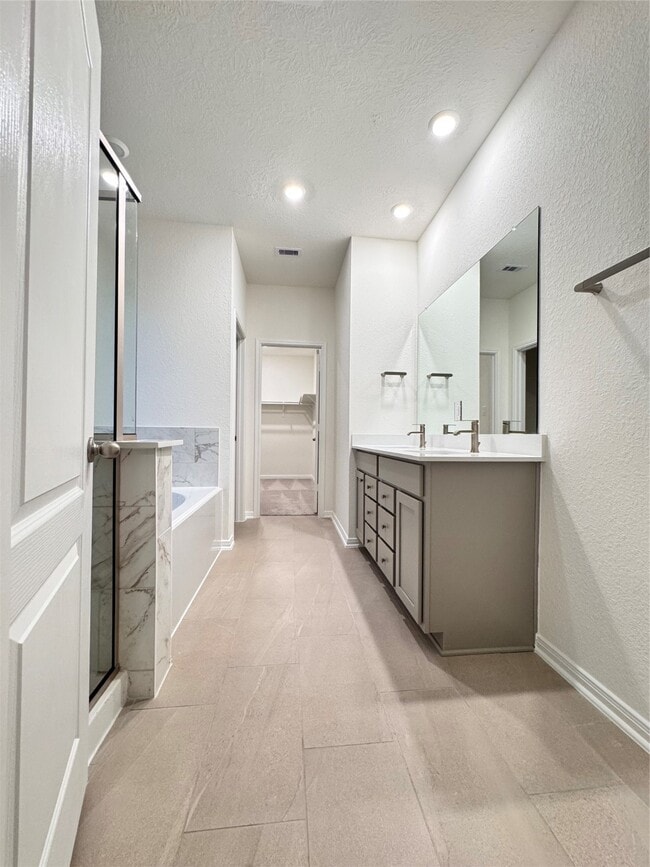 Building Photo - 8203 Leisure Pt Dr