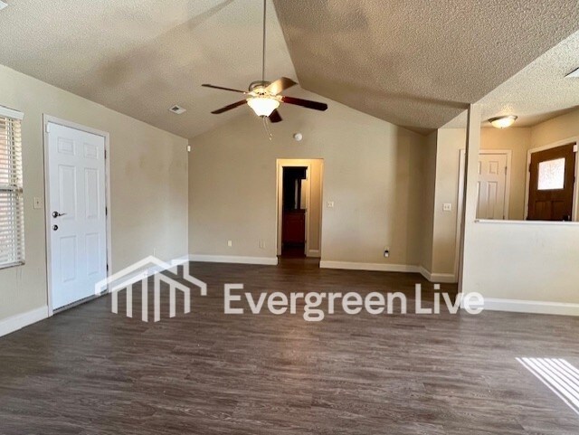 Foto del edificio - 101 Oakhurst Ct