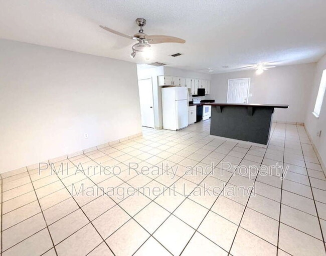 Building Photo - 670 Garden St