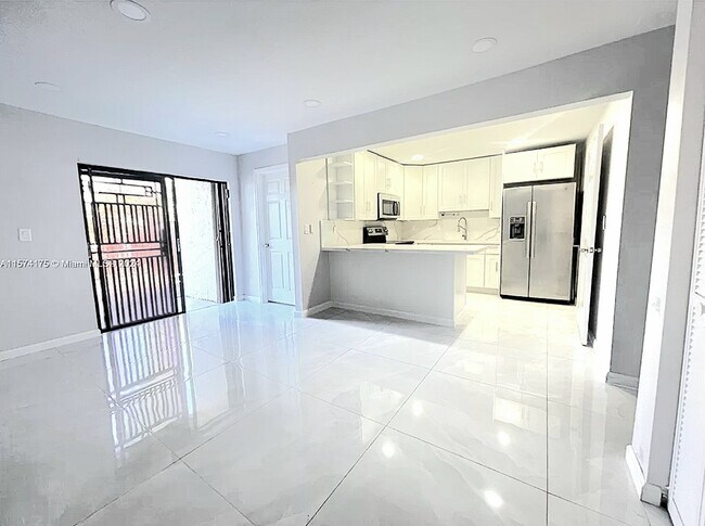 Foto del edificio - 12233 SW 24th Ter
