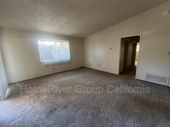 Foto del edificio - 3009 Olive Glen Ct