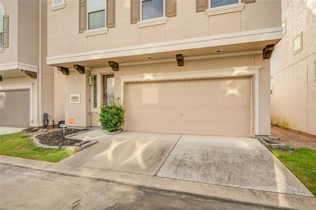 Building Photo - 9624 Cambridge Manor Ln