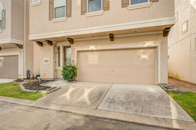 Foto del edificio - 9624 Cambridge Manor Ln