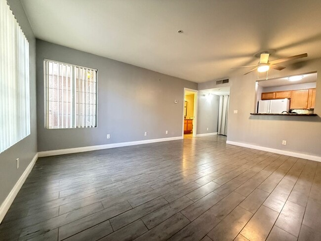 Building Photo - 2121 Sealion Dr