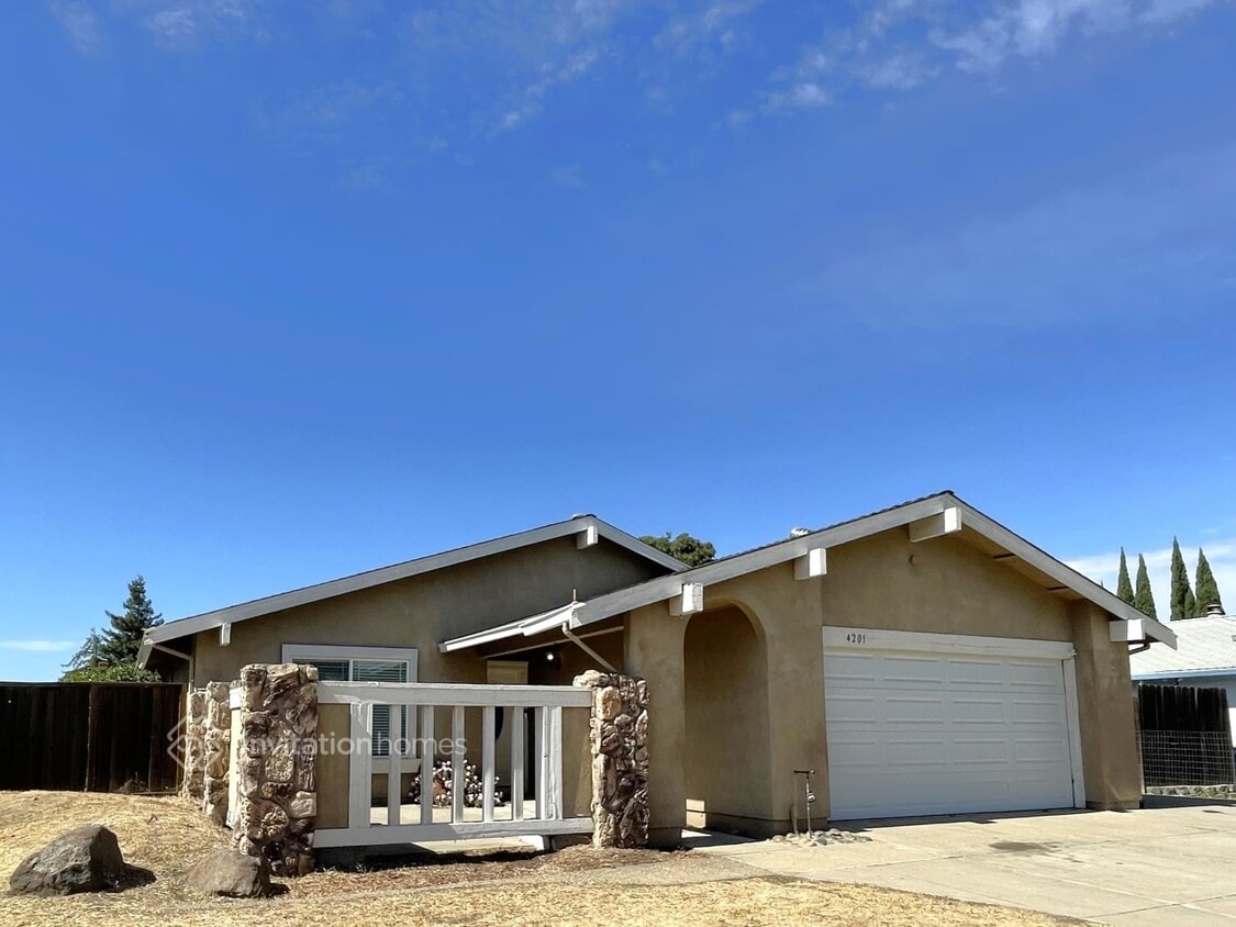 4201 Salgado Ave  