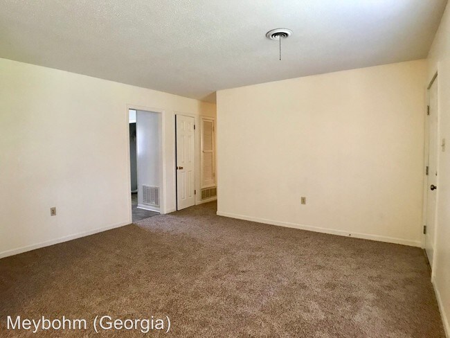 Building Photo - 3 br, 1.5 bath House - 105 Concord Street