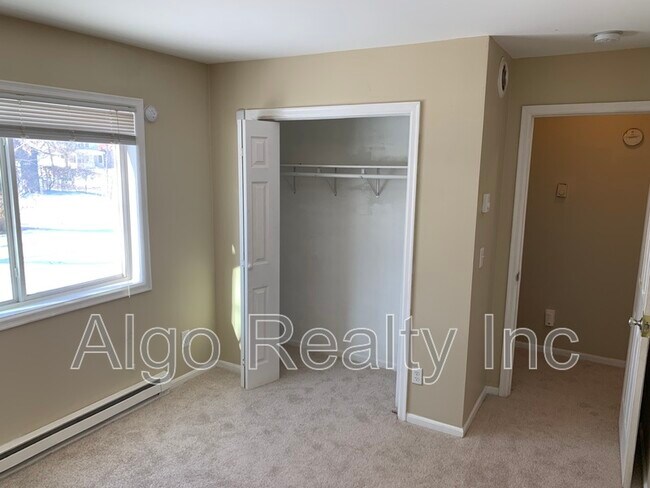 Foto del edificio - 1427 N Morgan Ave