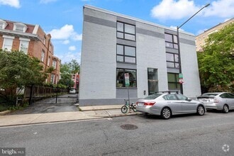 Building Photo - 1514 Newton St NW