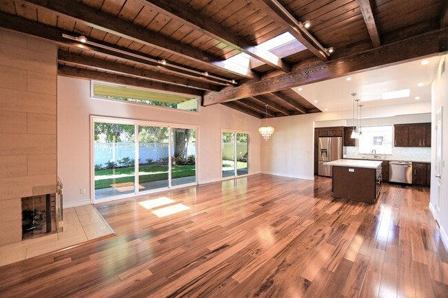 Building Photo - 5754 Wish Ave