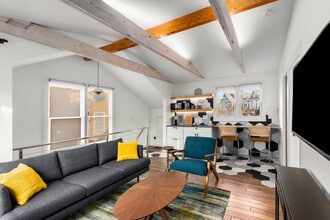 Building Photo - 71 Randolph St NE