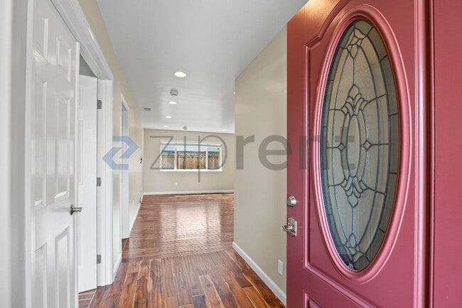 Foto del edificio - 1674 Noreen Dr