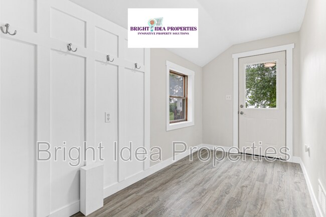 Foto del edificio - 2755 Woodbury Dr
