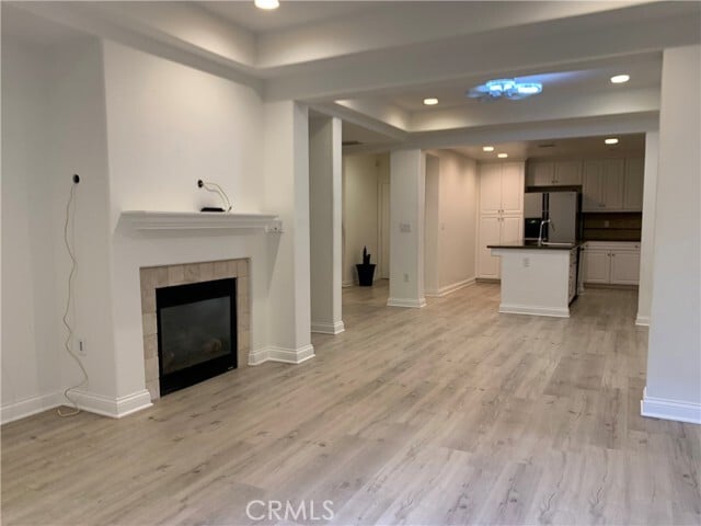Building Photo - 12975 Agustin Pl