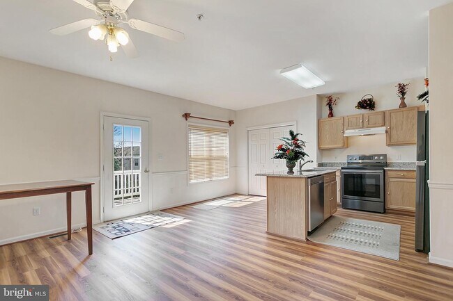 Foto del edificio - 3357 Sonia Trail