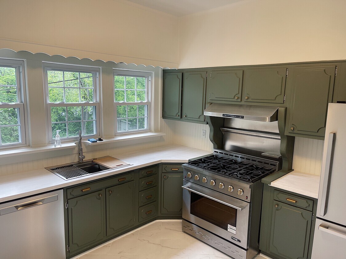 Foto principal - 1205 Oglewood Ave