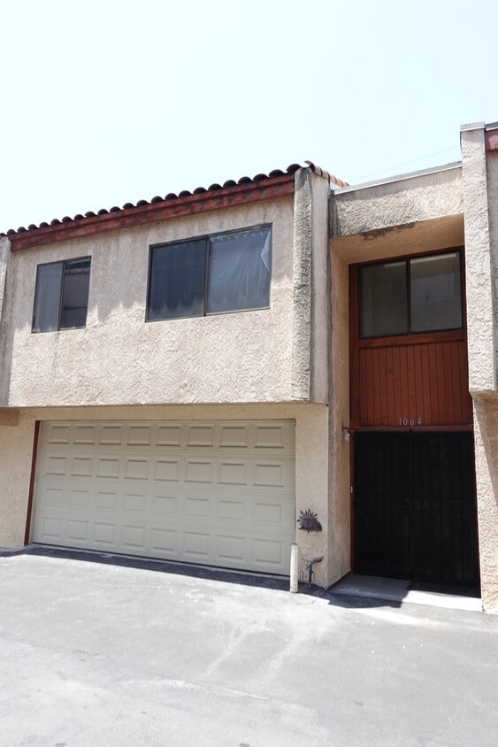 Primary Photo - 1064 S Garfield Ave