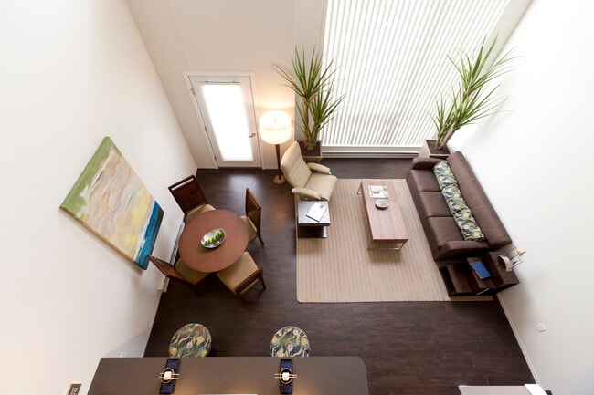 Building Photo - 222 Wisconsin Street