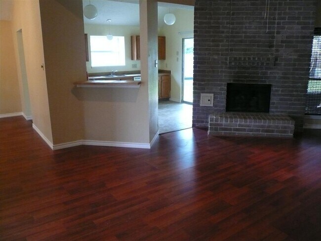 Foto del edificio - 21603 Meadowhill Dr
