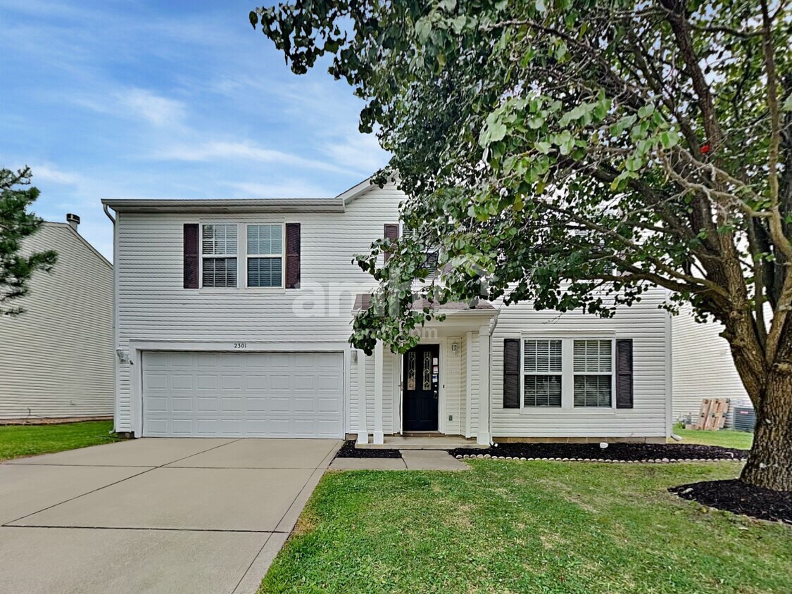 Foto principal - 2301 Edgewater Cir