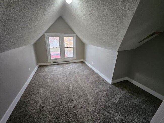 Building Photo - 1331 24th Street