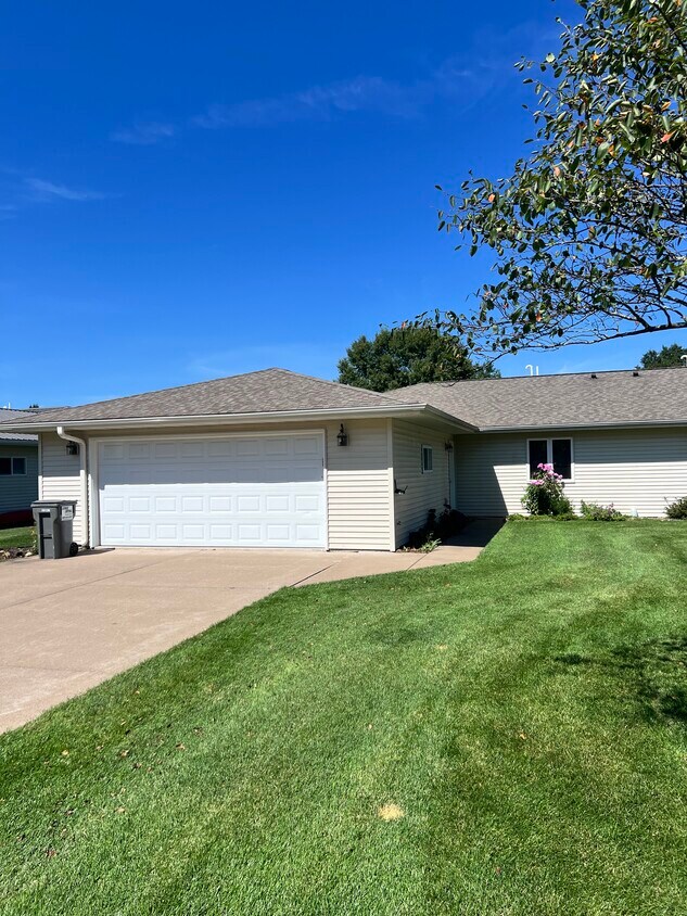 Primary Photo - 27282-27269 269 Th Ave