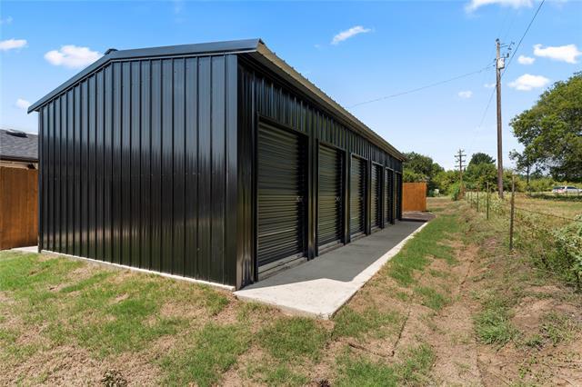 Building Photo - 900 S Tool Dr