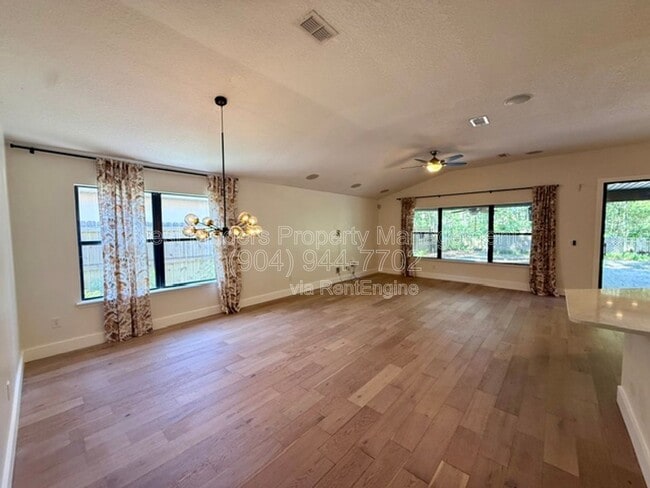 Building Photo - 13658 Kayak Ct