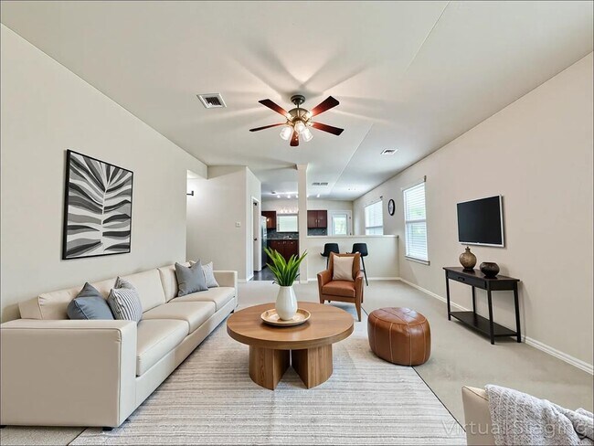 Building Photo - 314 Comal Run