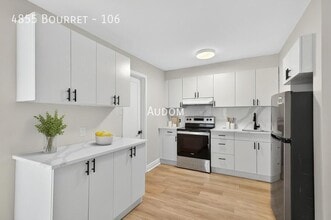 Building Photo - 4855 Av Bourret