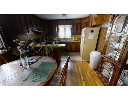 Building Photo - 8 Bradford St