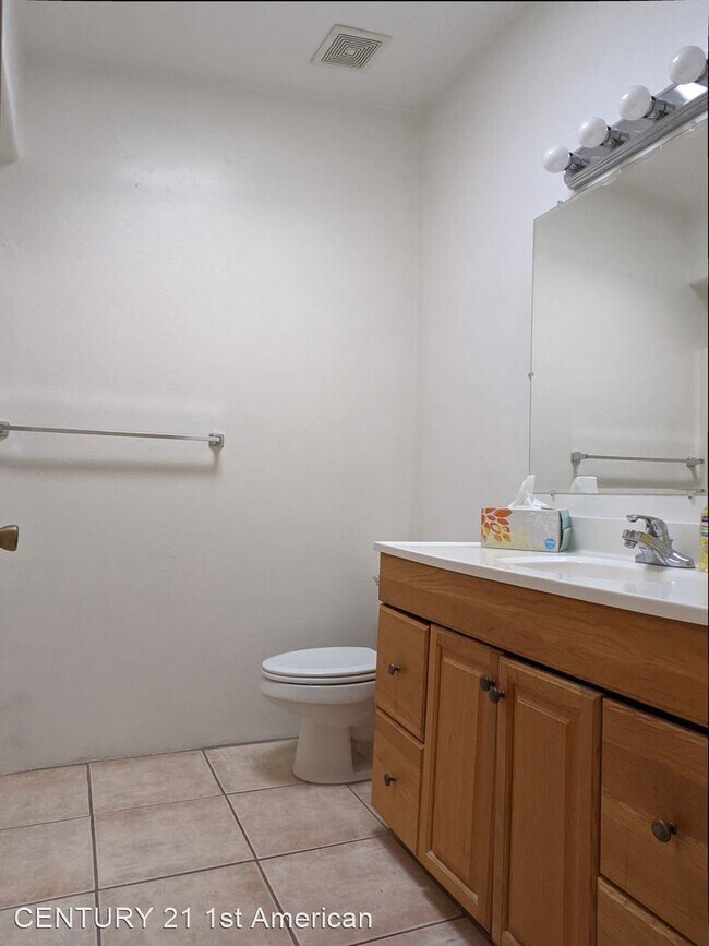Building Photo - 2 br, 2 bath House - 2311 N Sonoita Ave #1101