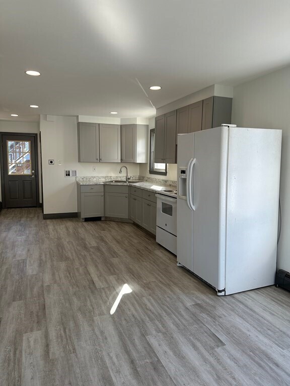 340 Park St Unit 1, Gardner, MA 01440 Room for Rent in Gardner, MA