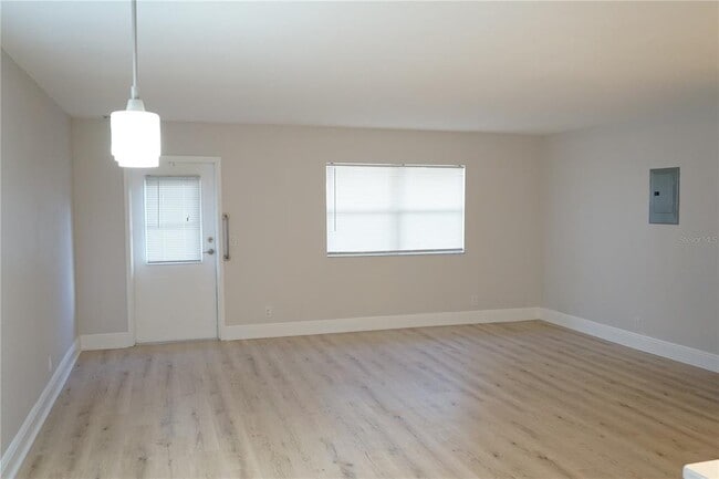 Foto del edificio - 1802 Bedford Terrace